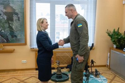 Кличко зустрівся з послом США Бріджит Брінк: обговорили співробітництво у сфері безпеки та проблеми самоврядування Кличко зустрівся з послом США Бріджит Брінк: обговорили співробітництво у сфері безпеки та проблеми самоврядування