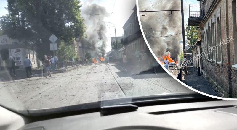 В центре оккупированного Донецка - "прилет": горят автомобили, над городом - дым