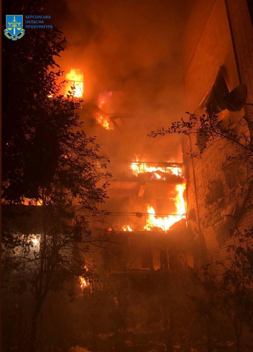 Обстрел Херсона ночью 7 августа Обстрел Херсона ночью 7 августа