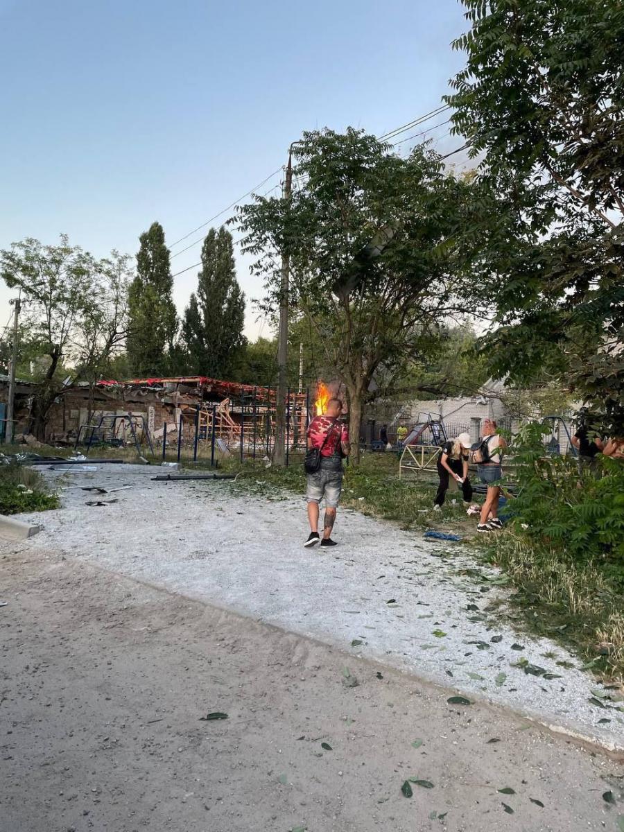 Удар РФ по Запоріжжю 9 серпня Удар РФ по Запоріжжю 9 серпня