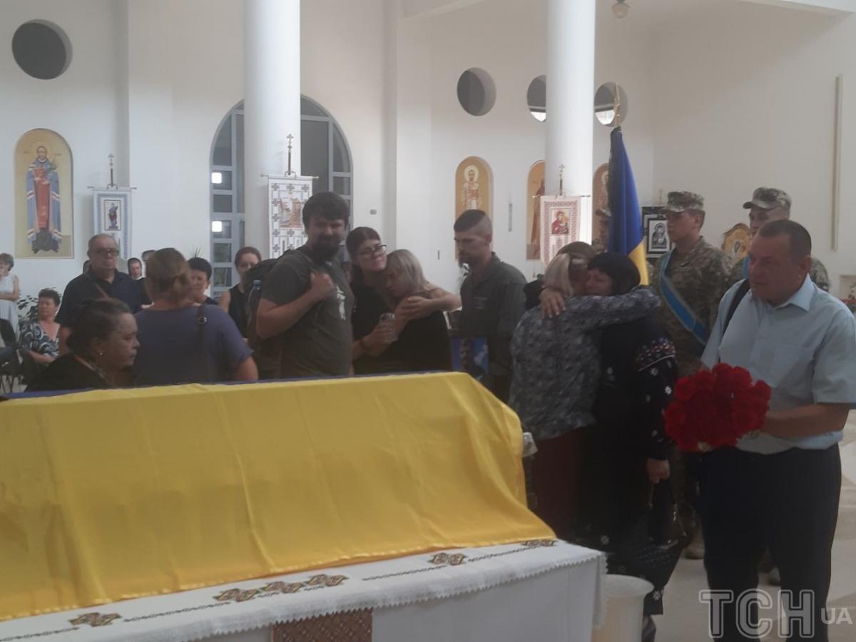 Прощання із загиблим пілотом у Києві