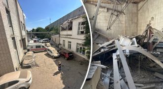 РФ обстреляла больницу в центре Херсона: погиб молодой врач, ранена медсестра