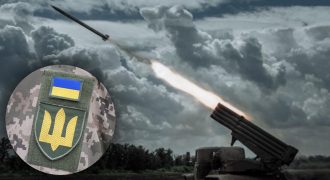 Россия меняет тактику у Бахмута: враги переодеваются в форму ВСУ