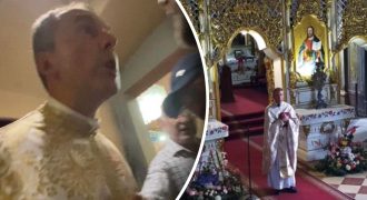 В Ужгороде священник назвал россиян "прекрасным народом" и молился за примирение