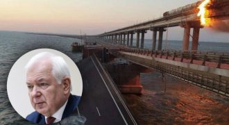 Удар ракетами и дронами: генерал-разведчик о сценарии уничтожения Крымского моста