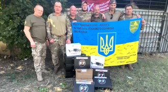 "Украинская команда" проехала 200 км по линии фронта, чтобы развезти защитникам дроны, тепловизоры и другую помощь