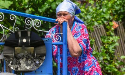 До конца августа пройти проверку: кто из украинцев может остаться без пенсии.