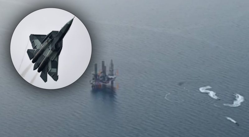 Поблизу острова Зміїний українські бойові катери підбили російський літак
