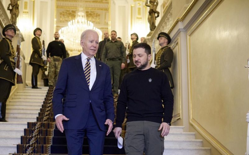 "США згуртували підтримку України": про що Зеленський поговорив з Байденом