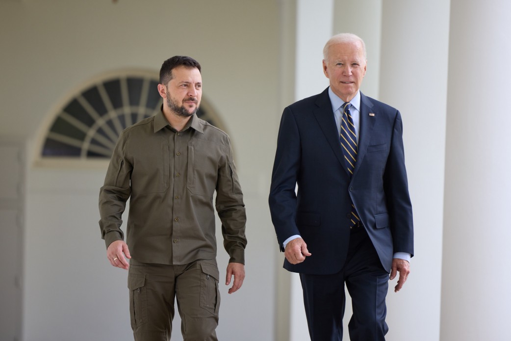 Володимир Зеленський у США у вересні 2023 року Володимир Зеленський у США у вересні 2023 року