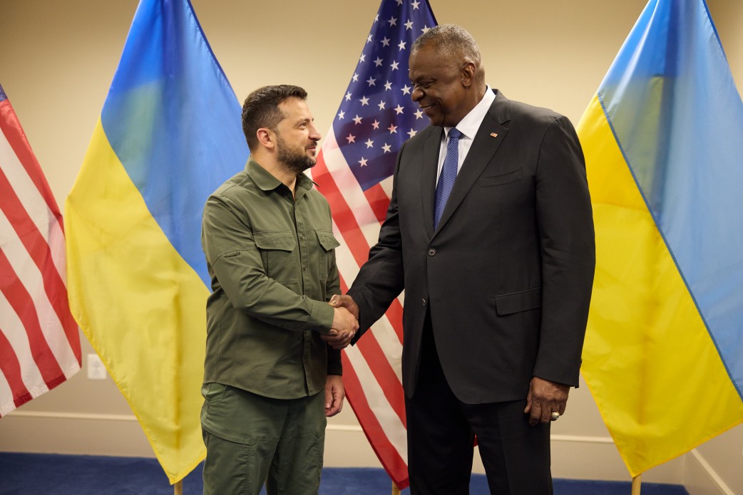 Володимир Зеленський у США у вересні 2023 року Володимир Зеленський у США у вересні 2023 року