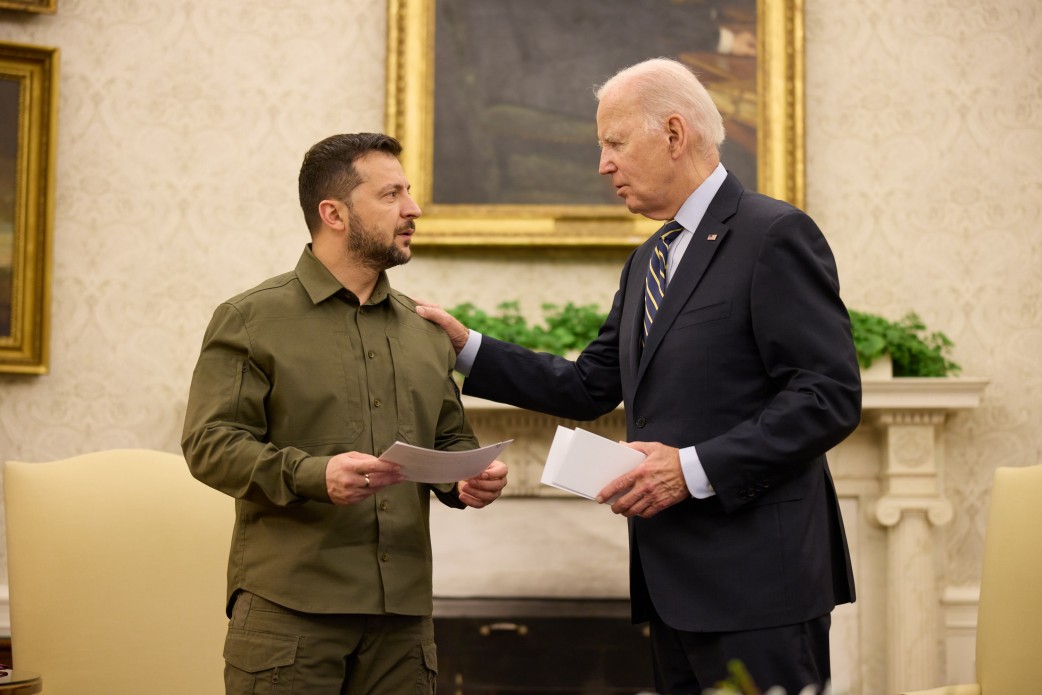 Володимир Зеленський у США у вересні 2023 року Володимир Зеленський у США у вересні 2023 року