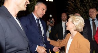Кличко встретился с главой Еврокомиссии фон дер Ляйен: речь шла о поддержке вступления Украины в Евросоюз