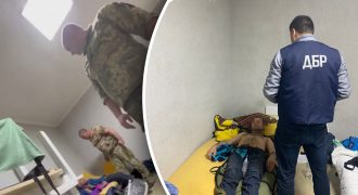 "Морили голодом и пытали": ГБР задержало двух работников военкомата на Львовщине