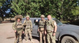 Favbet Foundation передал ВСУ на восточное направление внедорожник Nissan Navara
