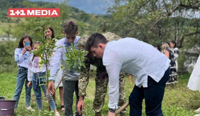 Высадка деревьев в рамках проекта Высадка деревьев в рамках проекта