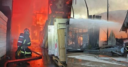 Пожар тушат до сих пор, есть жертва: все подробности удара РФ по Львовщине