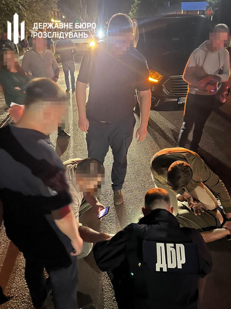 Допомагали депутатам уникнути мобілізації: ДБР викрило зухвалу схему