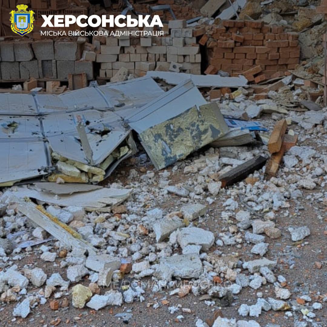 Последствия ночного обстрела Херсона