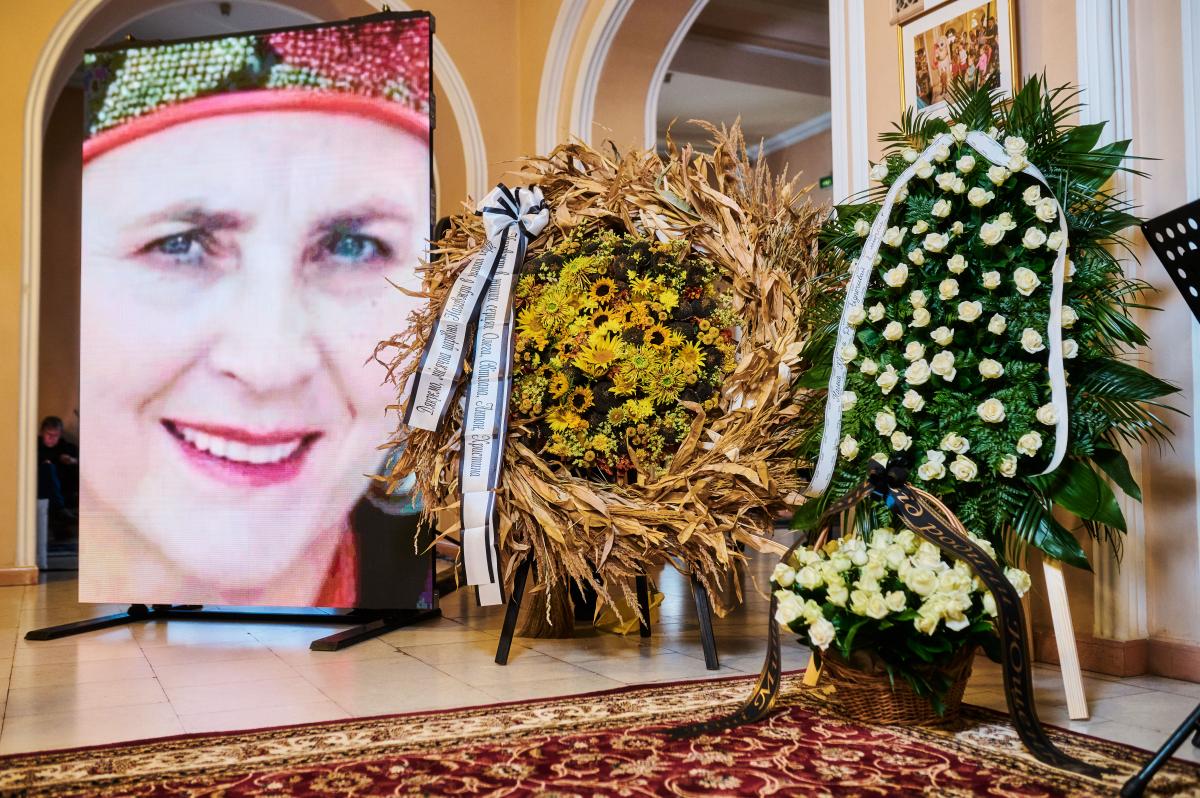 Алла Ландар: Алла Ландар: