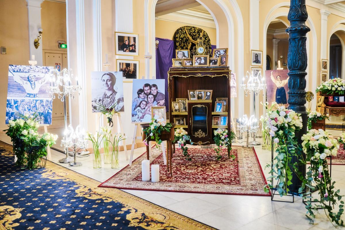 Прощання з Ніною Матвієнко Прощання з Ніною Матвієнко