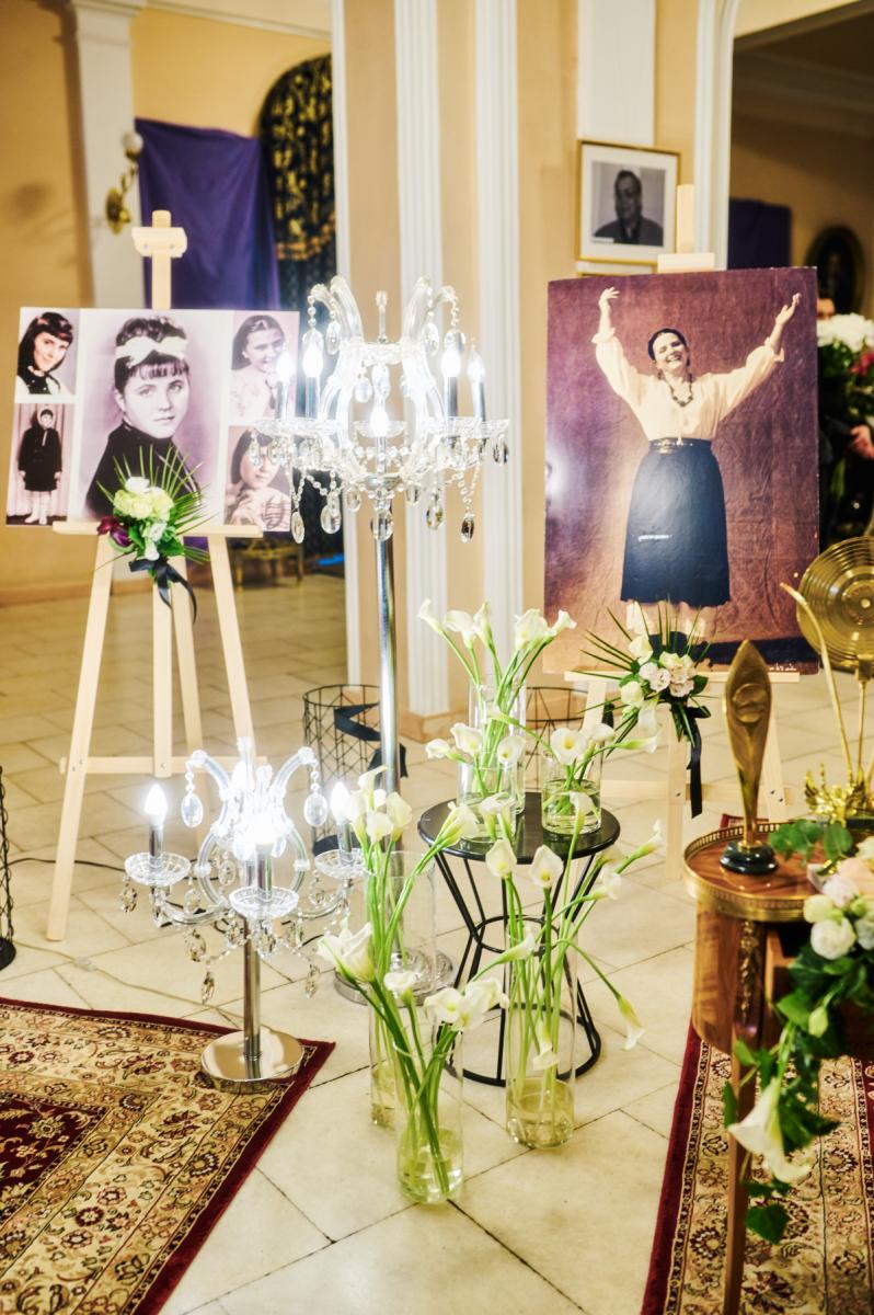 Прощання з Ніною Матвієнко Прощання з Ніною Матвієнко