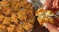 Коли набридли звичайні: рецепт соковитих рублених котлет з курячого філе з сиром за 40 хвилин