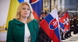 Скандал с поставками оружия: президент Словакии "дала заднюю"