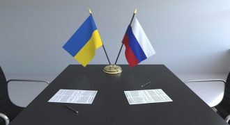 Политолог пояснил, будет ли Запад склонять Киев к переговорам с Москвой
