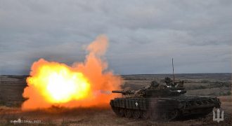 "Ситуация очень сложная": враг штурмует стратегический город тремя армиями