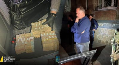 В машине куча денег: в Сумах на взятке поймали мэра города Александра Лысенко