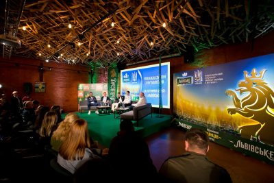 У Львові відбулася унікальна зустріч із гравцями Національної збірної України за підтримки бренду "Львівське"