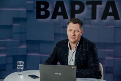 Спростування 1+1 media щодо фейку про ведучого та журналіста телеканалу 1+1 Марафон Євгена Плінського Спростування 1+1 media щодо фейку про ведучого та журналіста телеканалу 1+1 Марафон Євгена Плінського