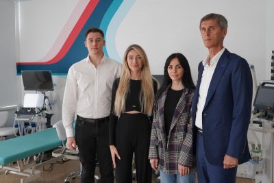 "Учасники БФ "Велич Життя" з робочим візитом відвідали партнерів - ТОВ "ХАРВІНД", які допомагають у забезпеченні шпиталів" - Владислав Ландар