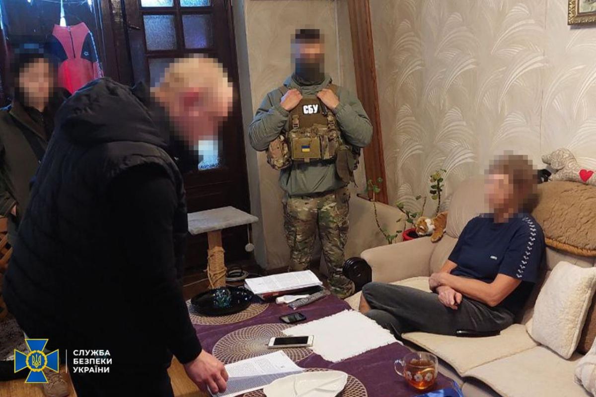 'Зливали' удару по Києву і 'полювали' на Patriot: СБУ затримала зрадників 'Зливали' удару по Києву і 'полювали' на Patriot: СБУ затримала зрадників
