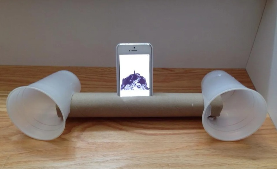 DIY Phone Stand in 2 Minutes