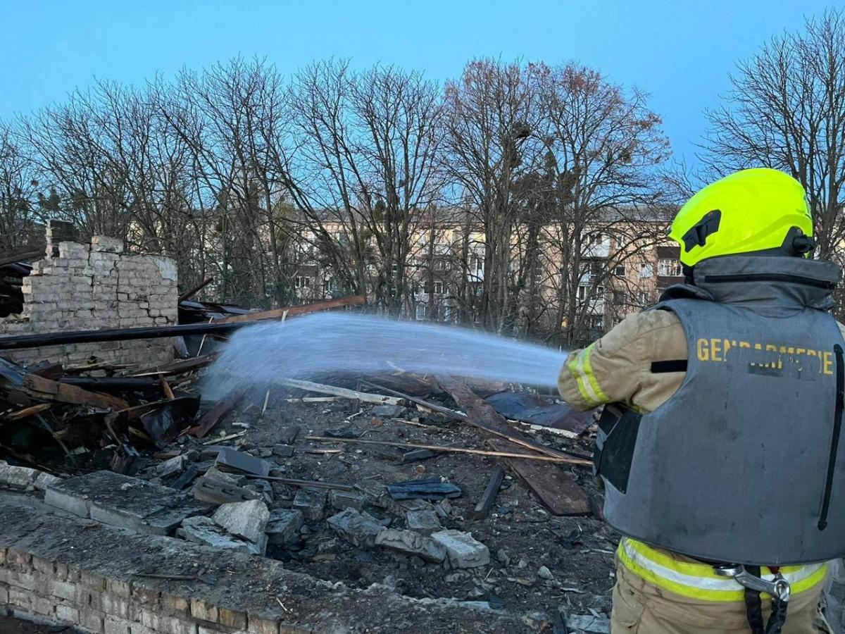 Рекордна атака дронами по Україні: сили ППО знищили 71 із 75 цілей Рекордна атака дронами по Україні: сили ППО знищили 71 із 75 цілей