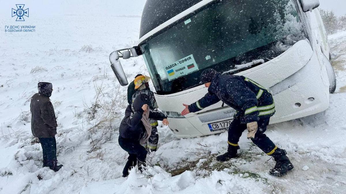 На Одещині вирує негода На Одещині вирує негода