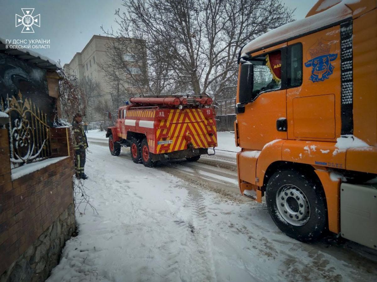 На Одещині вирує негода На Одещині вирує негода