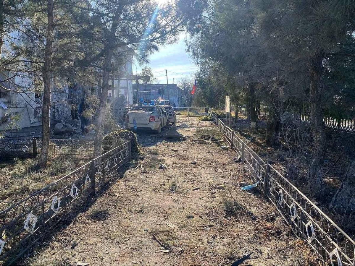 Наслідки удару ЗСУ по окупантах у селі Ювілейне