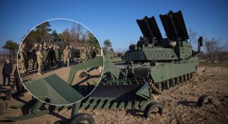 Бронированный "монстр": США тайно передали Украине мощную штурмовую машину
