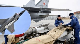 Ракетный удар по Киеву: обломки упали на детсад и жилой дом, есть пострадавшие