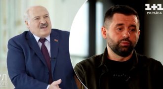 Слово держит по сей день: Арахамия - о звонке Лукашенко в первый день войны