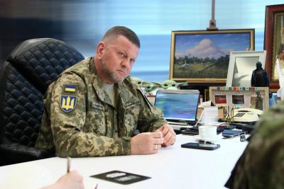 Залужний розповів про збільшення резерву військових в Україні - The Economist