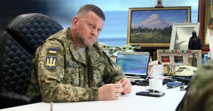 Залужный рассказал об увеличении резерва военных в Украине - The Economist
