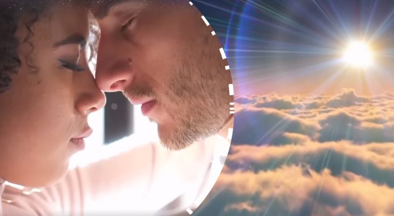 Любовный гороскоп на неделю с 20 по 26 ноября: Водолею - вечеринка с партнером, Скорпиону - обвинения