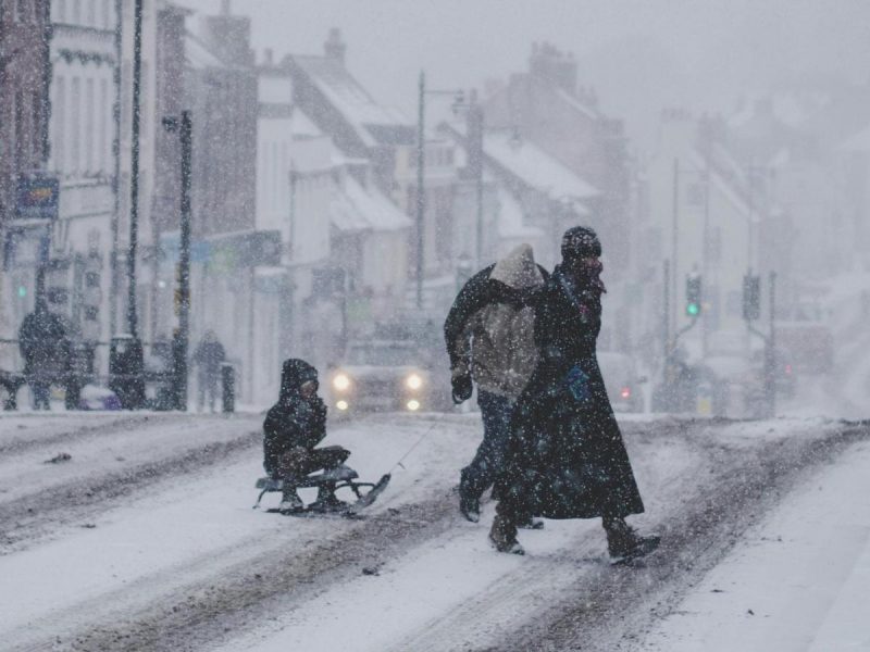 Вдарить -12 і налипатиме сніг: Україну накриває сильна холоднеча