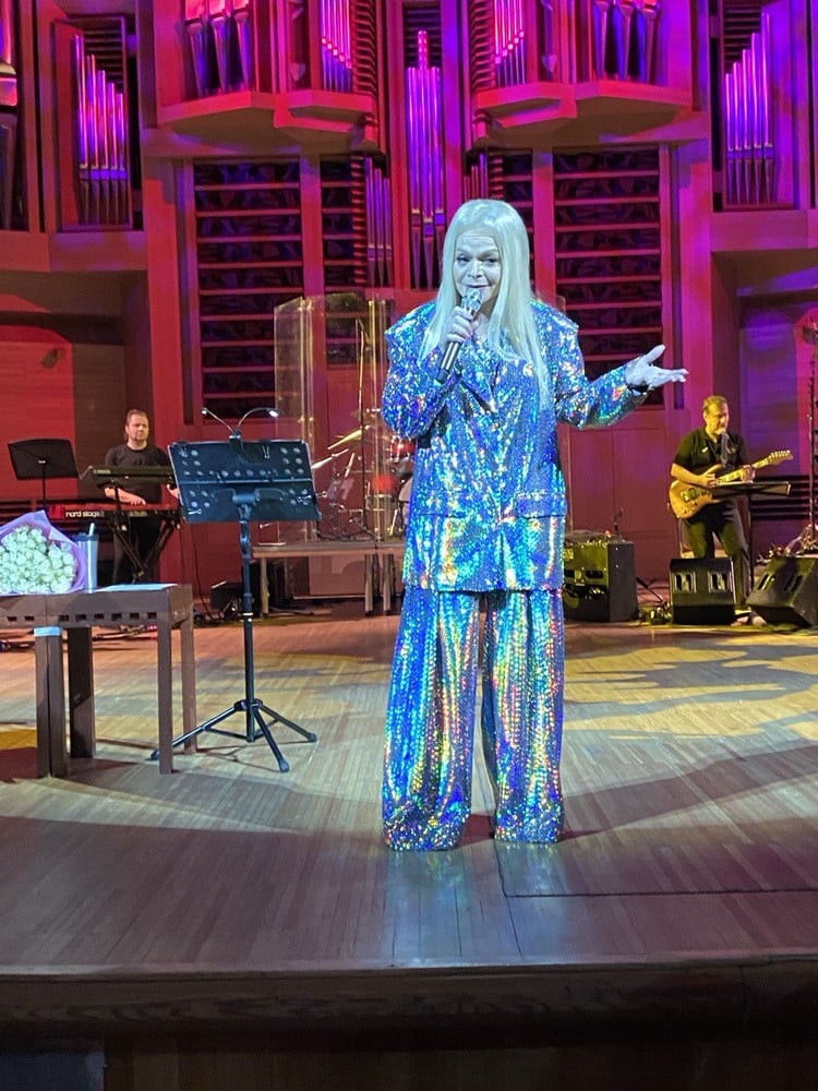 Путіністка Доліна зганьбилася на виступі Путіністка Доліна зганьбилася на виступі