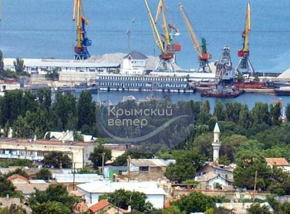 У Феодосії пошкоджено судно ПМР-71 У Феодосії пошкоджено судно ПМР-71