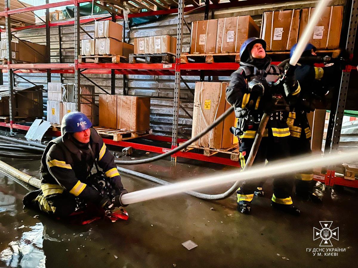 Наслідки ракетного удару РФ по Києву Наслідки ракетного удару РФ по Києву